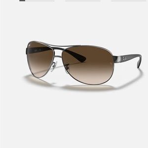 Ray-Ban Unisex Aviator RB3386 VGUC